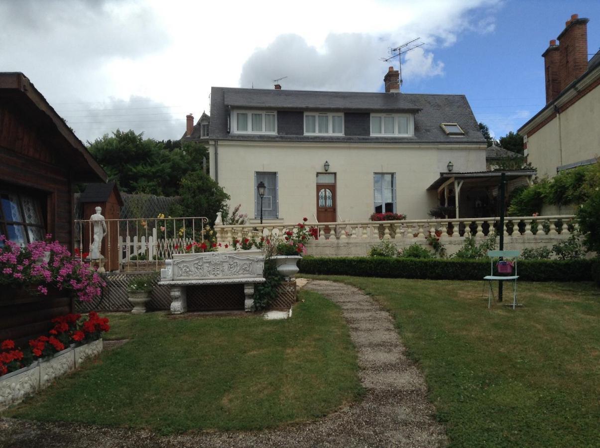 Les Charmes Bed and Breakfast Valençay Eksteriør billede