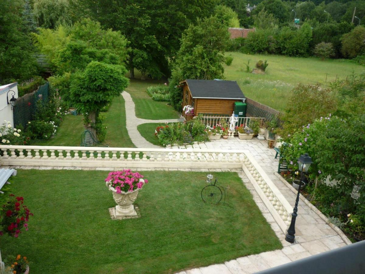 Les Charmes Bed and Breakfast Valençay Eksteriør billede